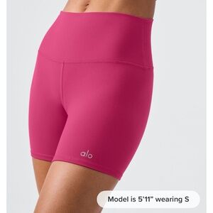 Alo Airbrush High Waist 5" Short- Pink Summer Crush
